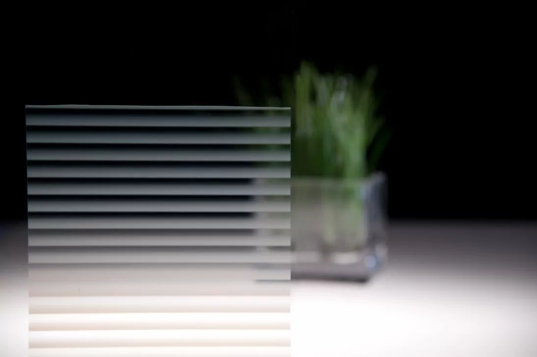 3M™ FASARA™ Glass Finishes Stripe SH2DGST-F, Seattle Fine, 50 in x 98.4
ft
