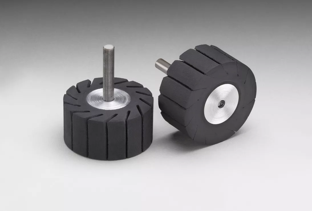 3M™ Rubber Slotted Expander Wheel 77720, 2 in x 1 in 1/4 Diameter Shank