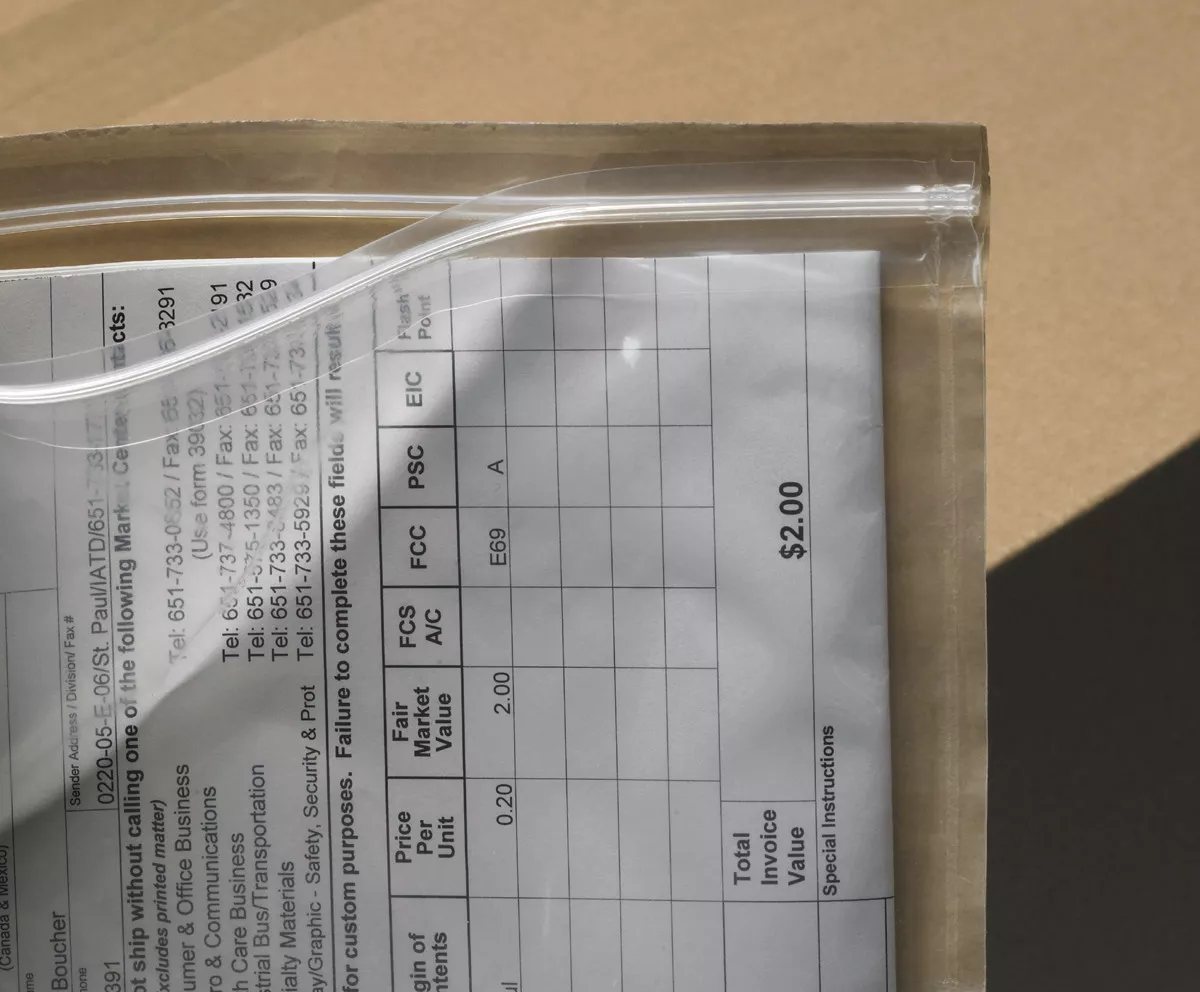 SKU 7000124019 | 3M™ Non-Printed Packing List Envelope NP4