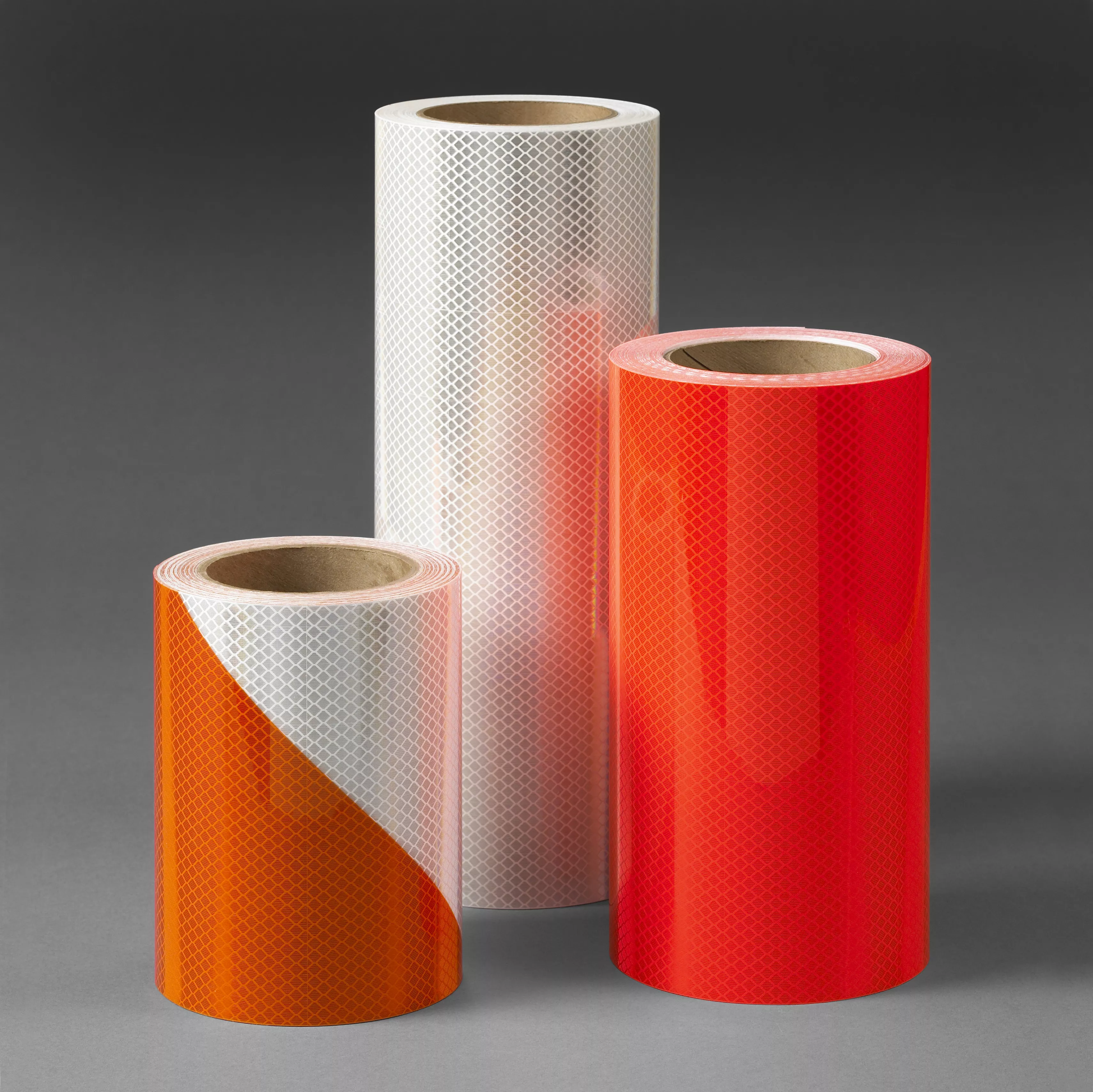 3M™ Diamond Grade™ DG³ Pre-Striped Barricade Sheeting Series 446R
Orange/White, 6 in right, 8 in x 50 yd