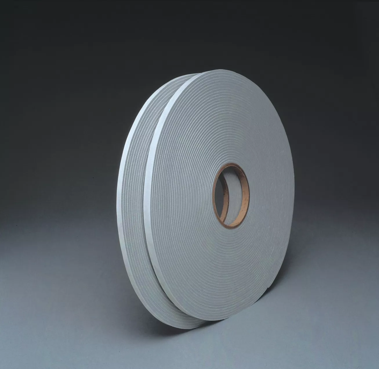 3M™ Venture Tape™ Vinyl Foam Tape 1718, Gray, 3/8 in x 75 ft, 125 mil,
32 Roll/Case