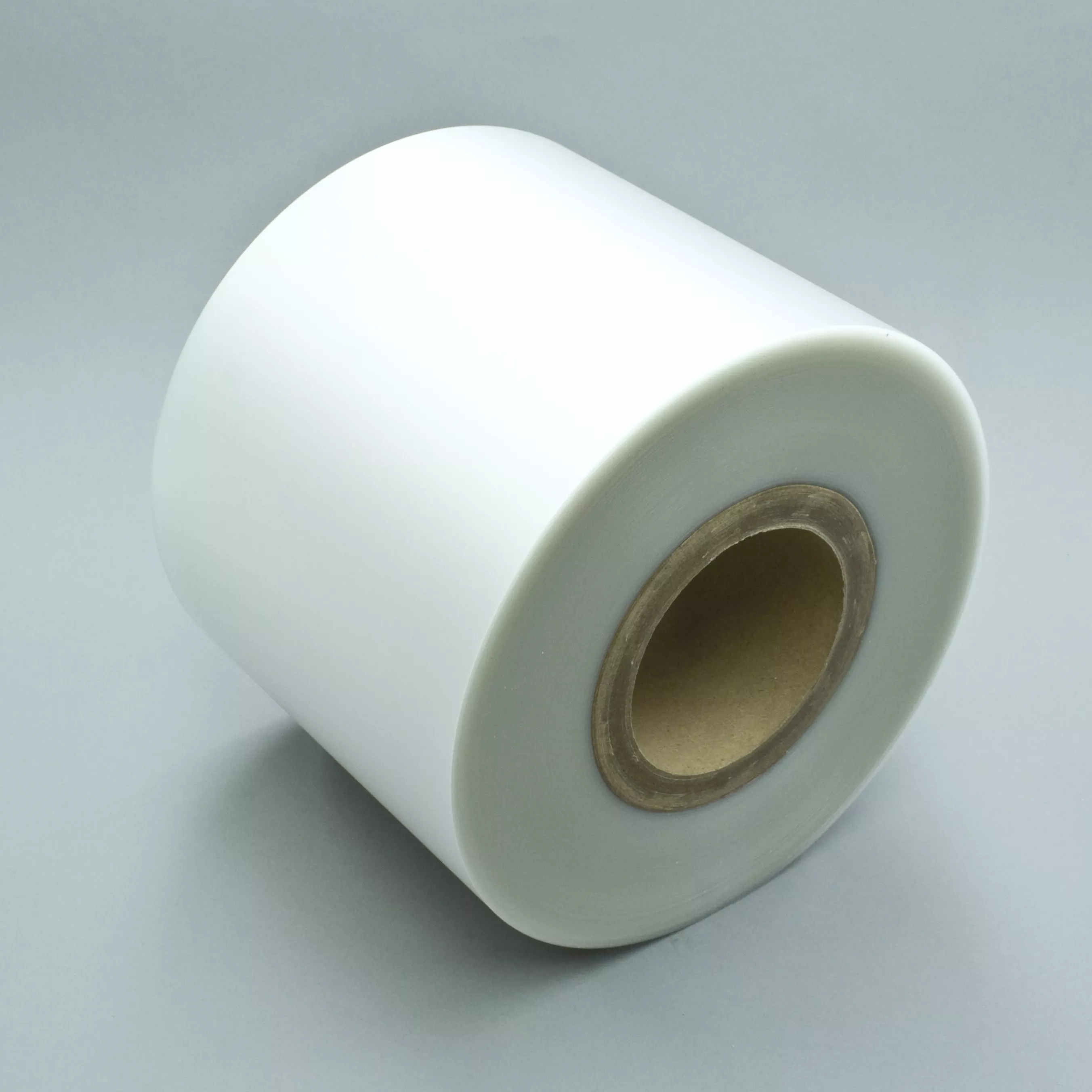3M™ Overlaminate Label Material FL02N, Velvet Clear Polycarbonate, 6 in
x 1668 ft, 1 Roll/Case
